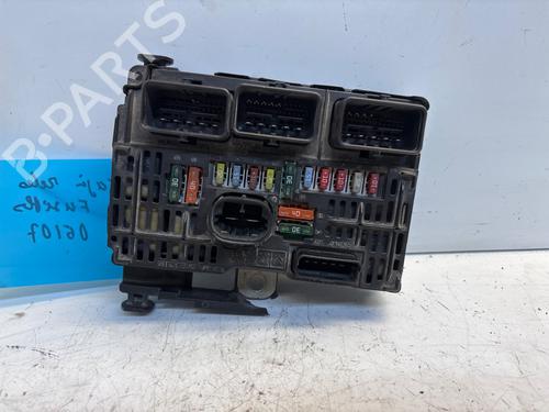 Used Fuse box Fuse box 36785903 36785903