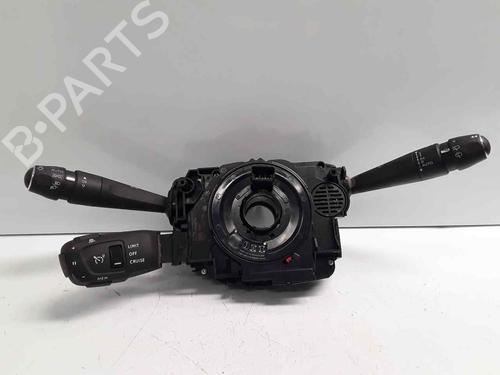 Hovedlysbryter PEUGEOT 5008 II (MC_, MJ_, MR_, M4_) 1.2 THP (MRHNYH, MRHNYW, MRHNSJ, MRHNSU, MRHNSM) (131 hp) 31163812