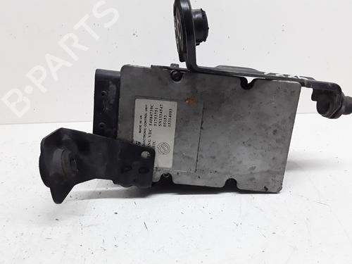 Used ABS pump FIAT CROMA (194_) 1.9 D Multijet (194AXC1B, 194AXC12) (150 hp) 18510897