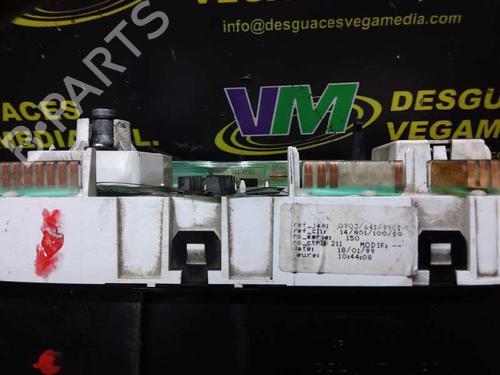 Used Instrument cluster PEUGEOT 306 Hatchback (7A, 7C, N3, N5) [1993-2003]  7470565