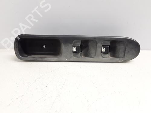 Used Left front window switch PEUGEOT 307 (3A/C) 1.4 (75 hp) 16744032