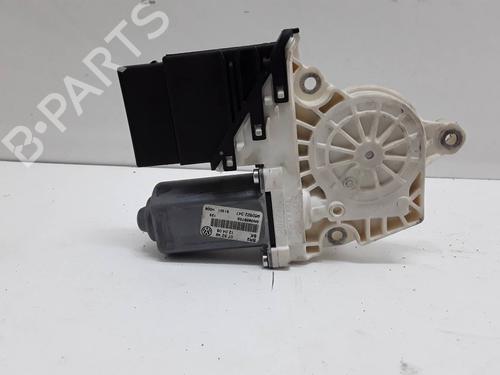 Rudehejsemotor bagstkærm venstre VW TIGUAN (5N_) 2.0 TDI (140 hp) 10549357