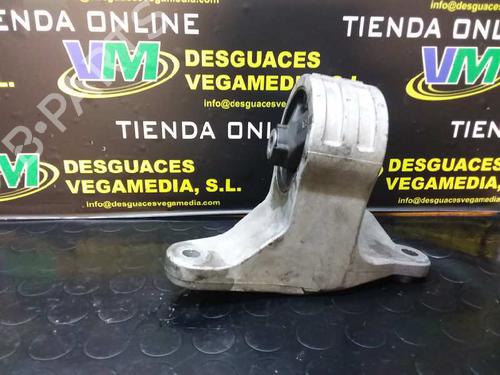 Used Engine mount MITSUBISHI GRANDIS (NA_W) 2.0 DI-D (NA8W) (136 hp) 10260884
