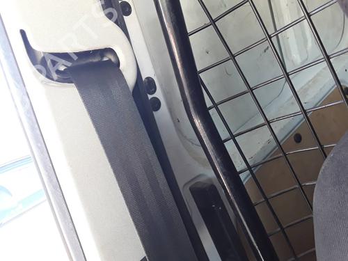 front-right-seatbelt-ford-transit-courier-b460-mpv-2014-32175342 main image