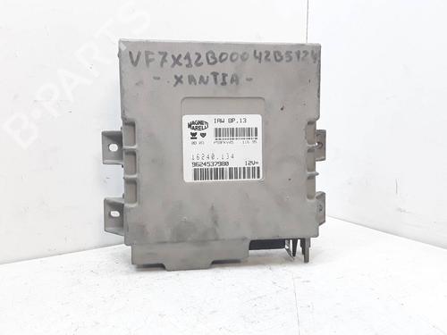 Used Engine control unit (ECU) CITROËN XANTIA (X1_, X2_) 1.6 i (88 hp) 9295616