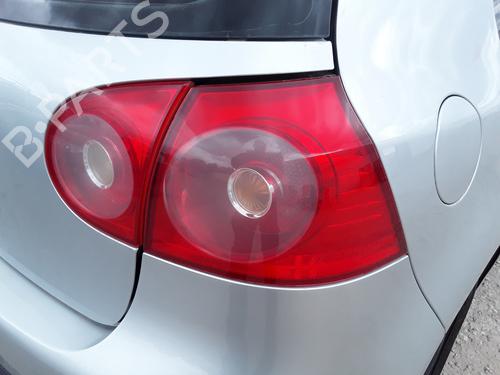 Feu arrière droit VW GOLF V (1K1) [2003-2010]  32033962