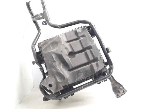 Used Air filter box RENAULT TRAFIC II Platform/Chassis (EL) 2.0 dCi 115 (EL0H) (114 hp) 17099875