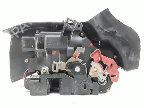 Zamek drzwi tylnych prawych AUDI A4 B6 (8E2) 2.5 TDI 8E0839350 |