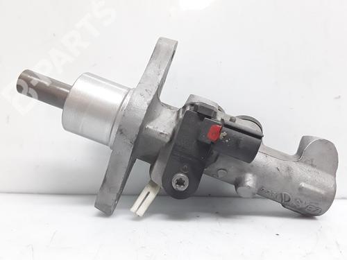 Used Brake master cylinder VW TOURAN (1T1, 1T2) [2003-2011]  8206419