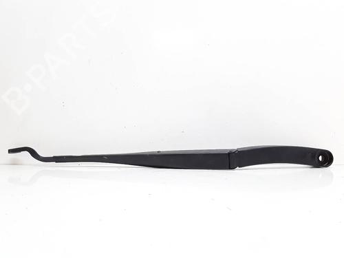 Used Front windshield wiper arm HYUNDAI i40 I (VF) 1.7 CRDi (136 hp) 9436860