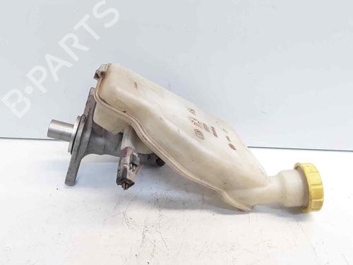 Used Brake master cylinder Brake master cylinder 32428403 32428403