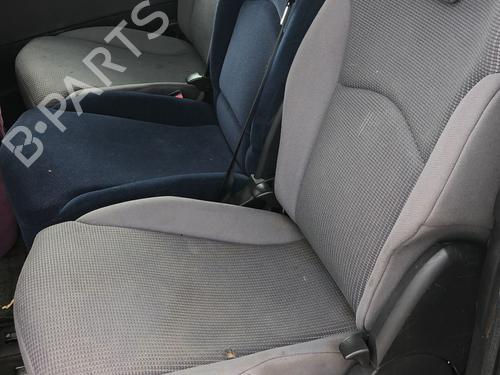 Handskerum PEUGEOT 807 (EB_) 2.0 HDi | BP32036481C95