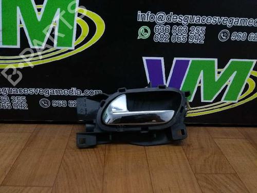 Used Front left interior door handle PEUGEOT 407 (6D_) [2004-2011]  7467013