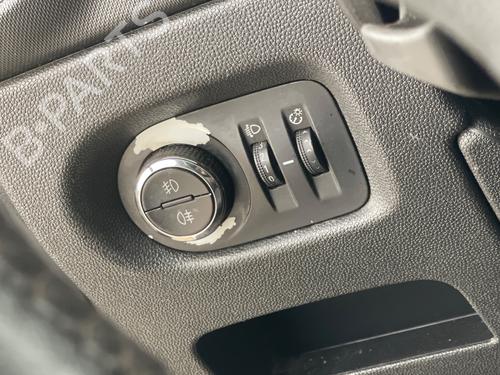 Used Headlight switch OPEL CORSA D (S07) [2006-2015]  26645627