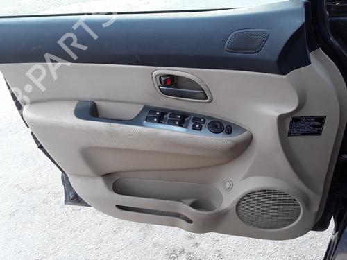Used Front left panel KIA CARENS III MPV (UN) 2.0 CRDi 140 (140 hp) 13925209