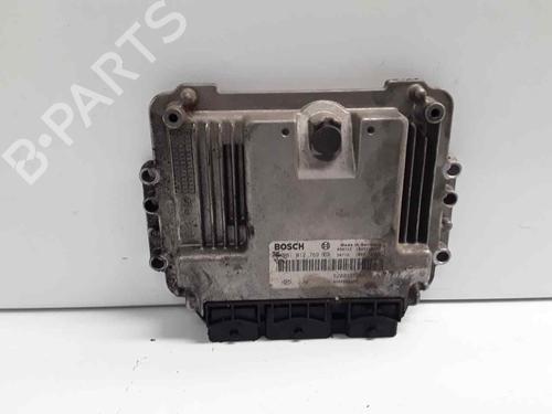 Used Engine control unit (ECU) RENAULT SCÉNIC II (JM0/1_) [2003-2010]  31958161