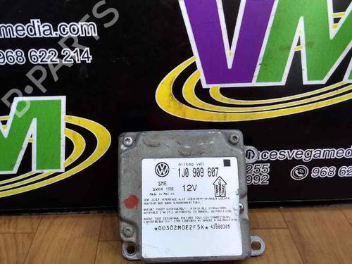 Kollisjonspute styreenhet VW PASSAT B5 (3B2) [1996-2001]  7667571