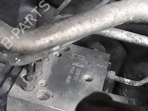 Used ABS pump NISSAN X-TRAIL I (T30) 2.2 DCi FWD (114 hp) 9394091