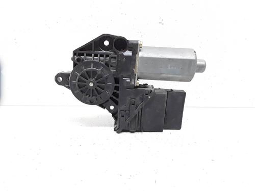 Right rear window motor VW PASSAT B5.5 (3B3) 2.5 TDI 4motion 105407301 | 0130821766 |