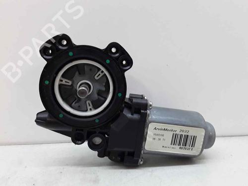 Rudehejsemotor forskærm højre NISSAN QASHQAI / QASHQAI +2 I (J10, NJ10, JJ10E) [2006-2014]  22898103
