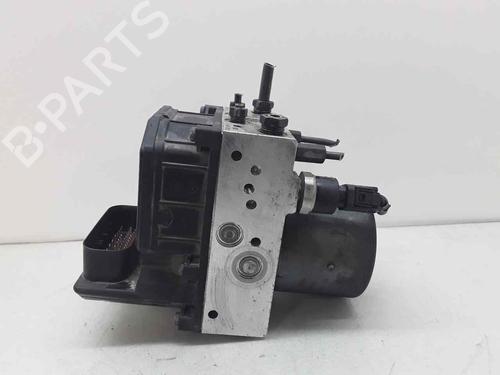 Used ABS pump TOYOTA COROLLA Verso (ZER_, ZZE12_, R1_) 2.0 D-4D (CUR10_, CUR10R) (116 hp) 23267913