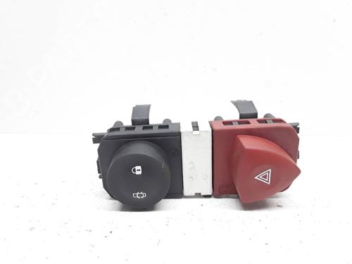 Used Warning switch RENAULT MEGANE II (BM0/1_, CM0/1_) 1.5 dCi (BM1E, CM1E) (106 hp) 11493473