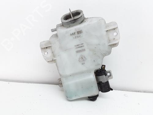Used Windscreen washer tank MITSUBISHI PAJERO III (V7_W, V6_W) 3.2 Di-D (V68W, V78W) (165 hp) 11884353