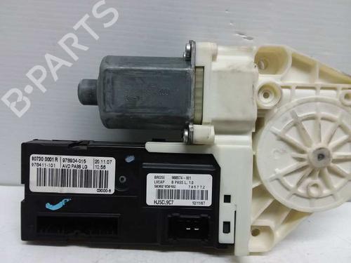 Rudehejsemotor forskærm højre RENAULT LAGUNA III (BT0/1) 2.0 dCi (BT07, BT0J, BT14, BT1A, BT1S) (131 hp) 7522792