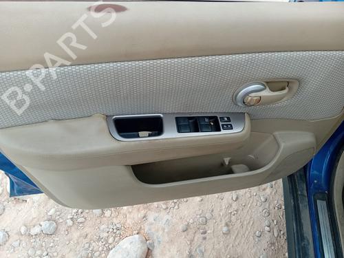 Gear lever NISSAN TIIDA Hatchback (C11) 1.6 | BP15720654M90 