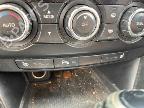 AC Styreenhet / Manøvreringsenhet MAZDA 6 Saloon (GJ, GL) [2012-2025]  25714043
