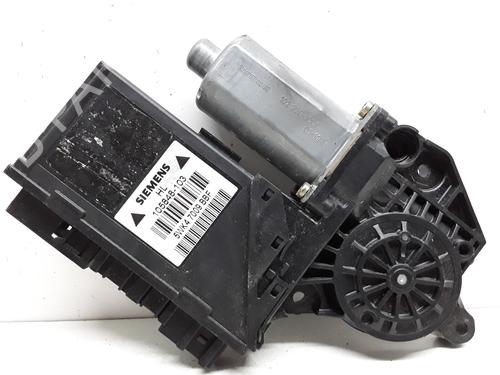 Portierruitmotor linksachter AUDI A4 B6 (8E2) 2.5 TDI (155 hp) 10504023