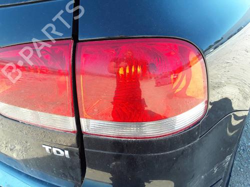 Used Right taillight VW TOUAREG (7LA, 7L6, 7L7) 2.5 R5 TDI (174 hp) 17643348