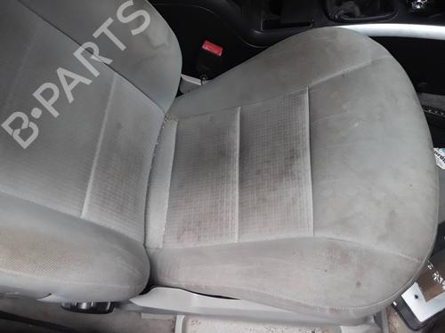 Used Right front seat MERCEDES-BENZ B-CLASS Sports Tourer (W245) B 180 CDI (245.207) (109 hp) 19038162