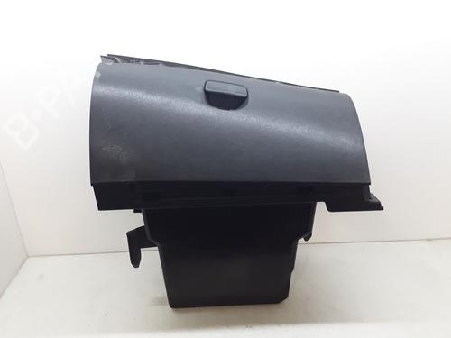 Vano posta oggetti RENAULT MEGANE III Hatchback (BZ0/1_, B3_) [2008-2025]  23229157