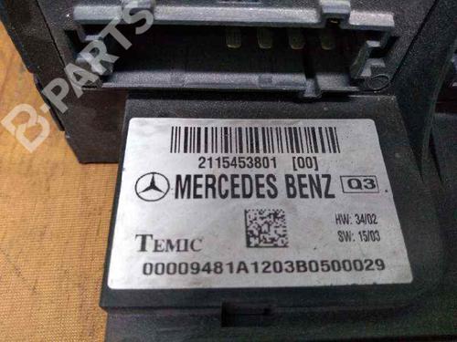 Used Fuse box MERCEDES-BENZ E-CLASS (W211) E 280 CDI (211.020) (190 hp) 8885443