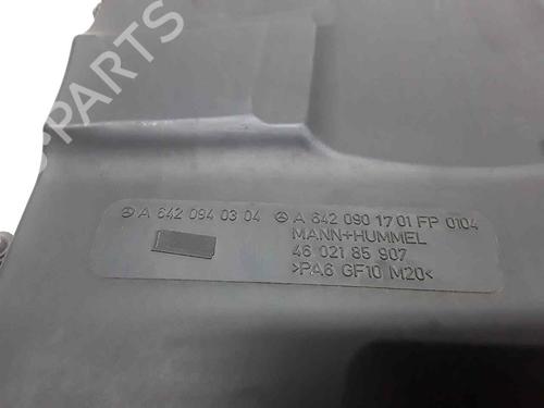 Used Air filter box MERCEDES-BENZ CLS (C219) CLS 320 CDI (219.322) (224 hp) 20309620