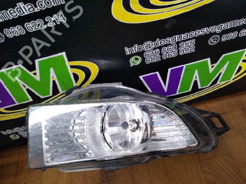 Used Left front fog light OPEL INSIGNIA A (G09) [2008-2017]  7468377