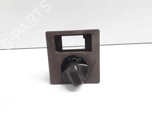 Used Headlight switch NISSAN TRADE Van [1993-1998]  30942659