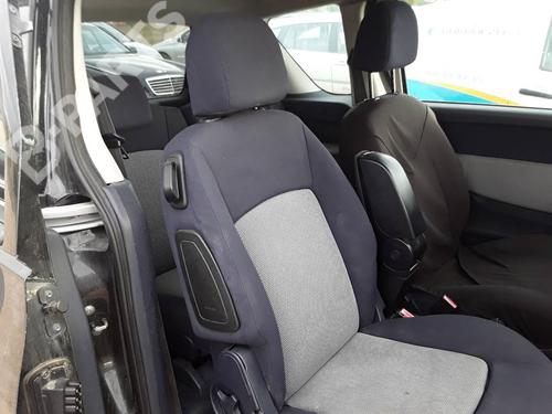 right-front-seat-peugeot-1007-km_-16-16v-2005-8417712 main image