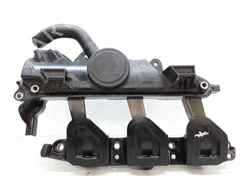 Used Valve cover NISSAN PRIMASTAR Van (X83) 2.0 dCi 115 (114 hp) 14139425