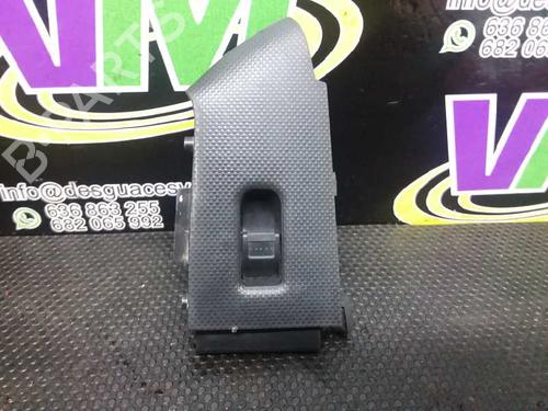 Used Right front window switch HONDA CIVIC VII Hatchback (EU, EP, EV) [2000-2006]  12317644
