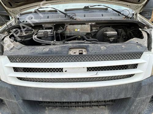 Used Grille Grille 38930724 38930724