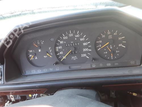 Used Instrument cluster MERCEDES-BENZ E-CLASS (W124) E 300 D (124.131) (136 hp) 32504261