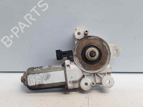 Used Right front window motor Right front window motor SAAB 9-3 (YS3F, E79, D79, D75) 1.9 TiD (150 hp) 33734437 33734437