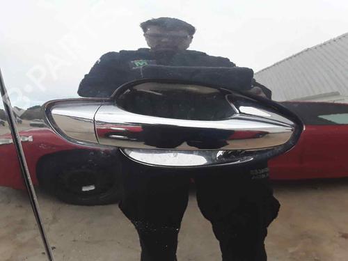 Used Front right exterior door handle PEUGEOT 5008 II (MC_, MJ_, MR_, M4_) [2016-2025]  29717173