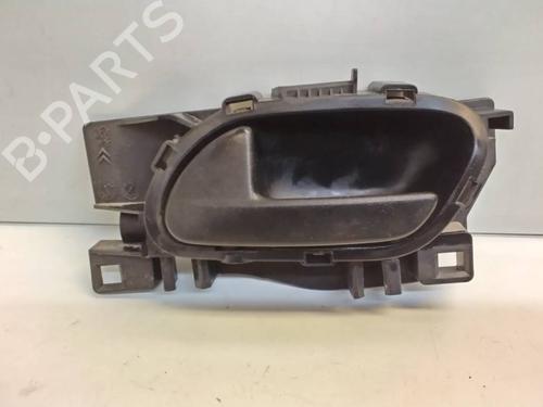 Used Front left interior door handle Front left interior door handle 39517341 39517341