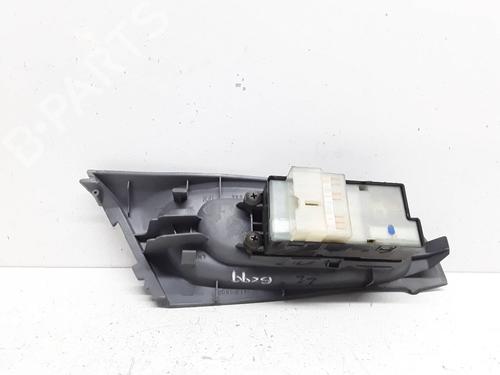 Left front window switch NISSAN ALMERA II Hatchback (N16) 1.5 dCi | BP11810305I27 