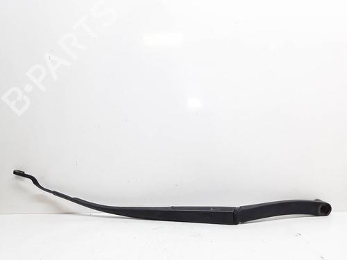 Used Front windshield wiper arm HYUNDAI i40 I (VF) 1.7 CRDi (136 hp) 9436854