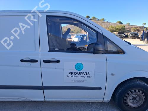 right-front-door-mercedes-benz-vito-bus-w639-2003-31906568 main image