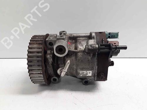 Used Fuel pump RENAULT KANGOO / GRAND KANGOO II (KW0/1_) 1.5 dCi 85 (KW0K, KW0L, KW0B) (86 hp) 31206272